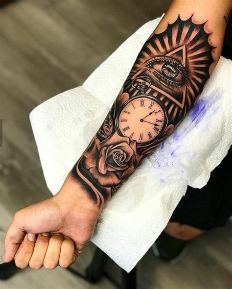 tatuaggio ragazzo braccio|Tatuaggi braccio uomo: i più amati